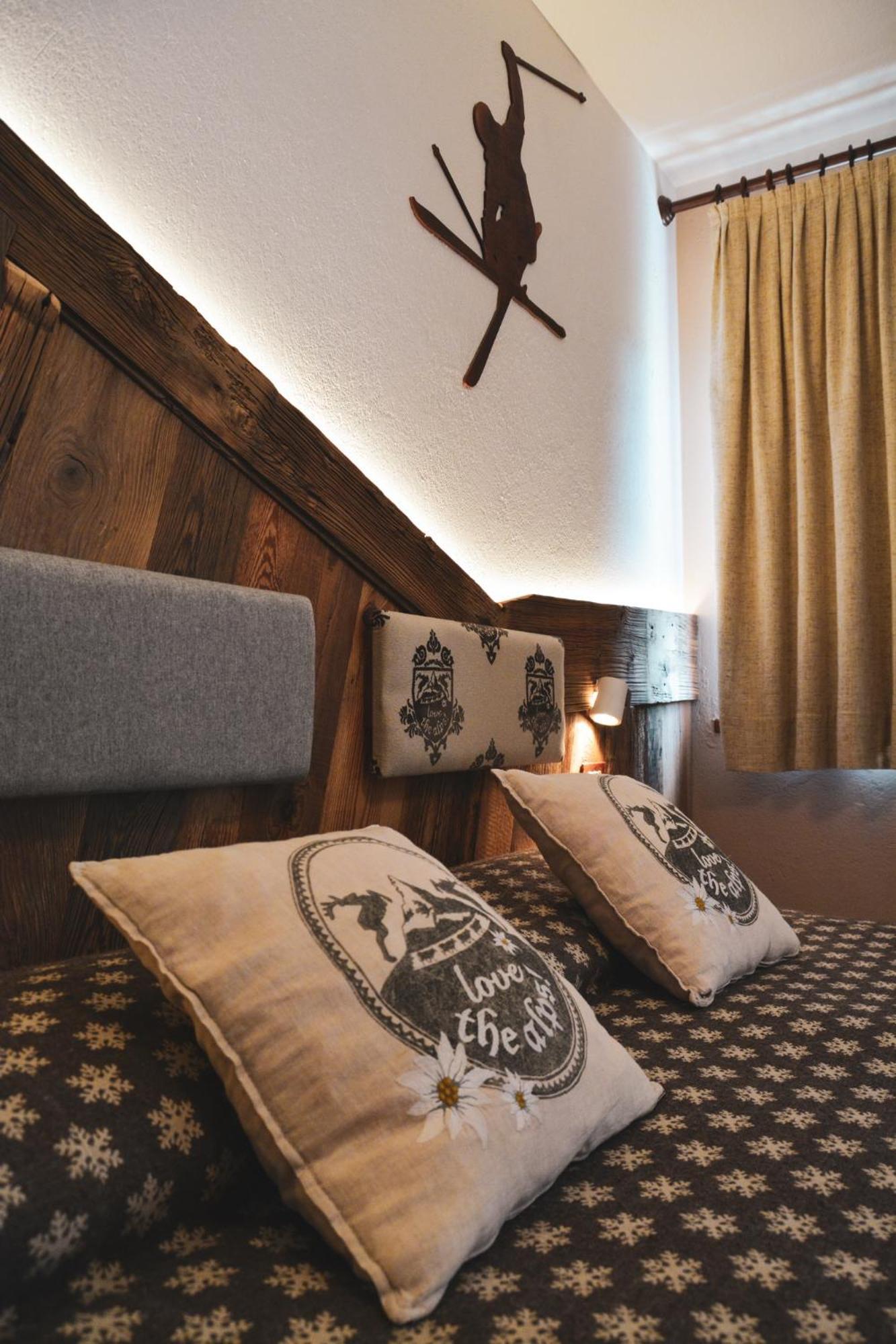 Hotel Chaberton Cesana Torinese Ngoại thất bức ảnh
