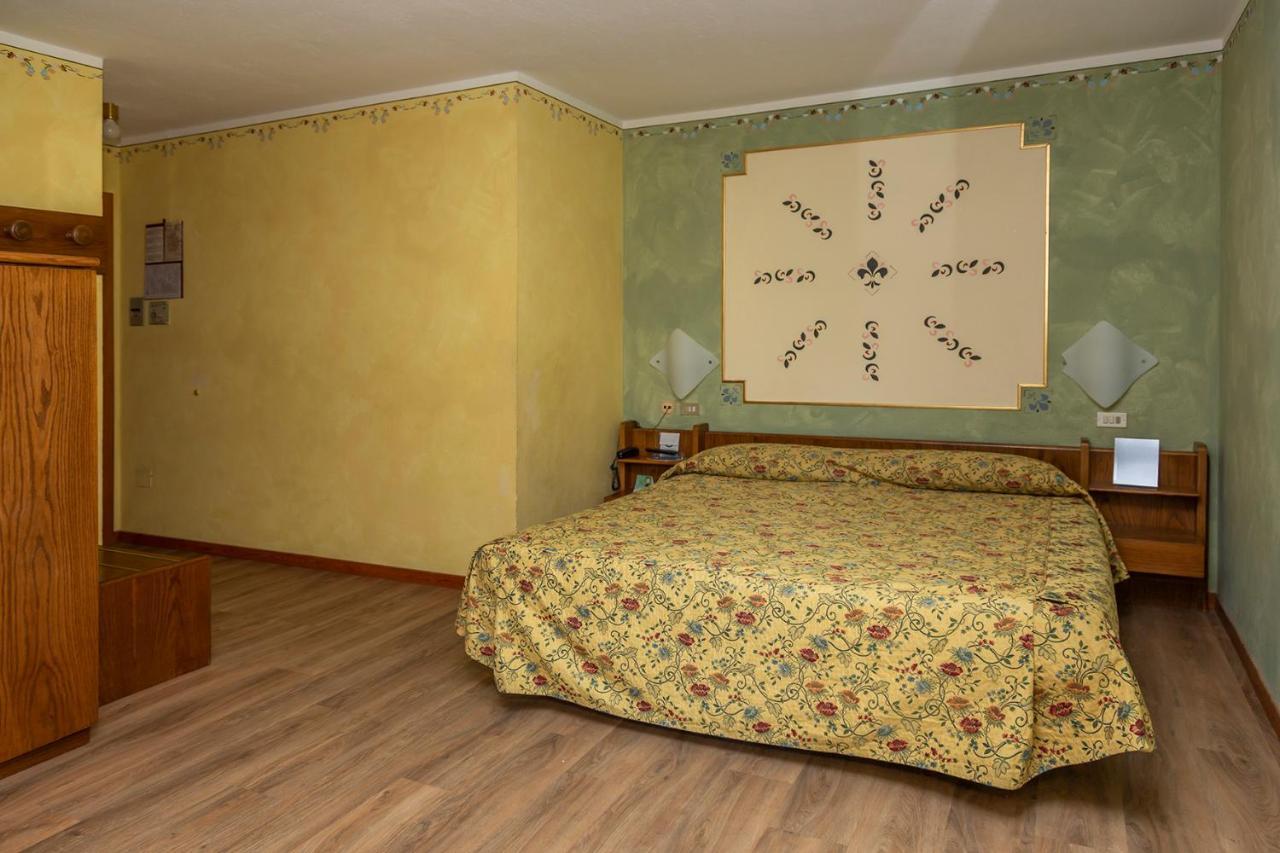 Hotel Chaberton Cesana Torinese Ngoại thất bức ảnh