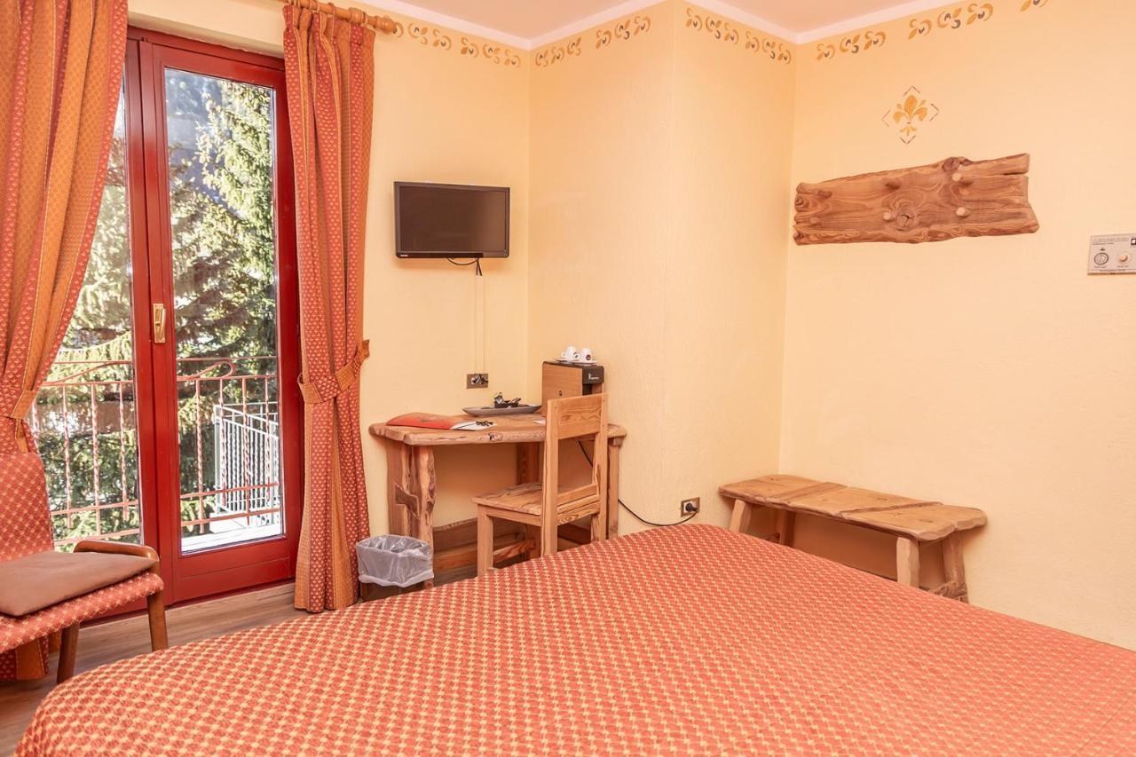 Hotel Chaberton Cesana Torinese Ngoại thất bức ảnh