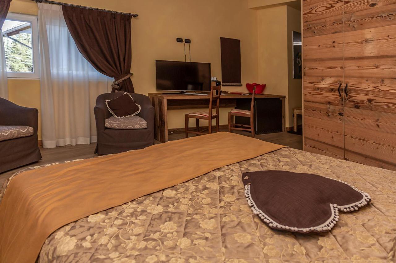 Hotel Chaberton Cesana Torinese Ngoại thất bức ảnh