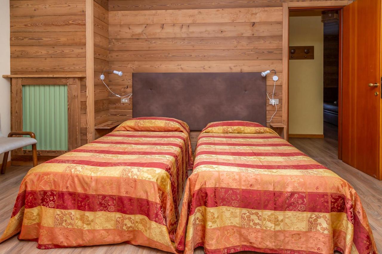 Hotel Chaberton Cesana Torinese Ngoại thất bức ảnh